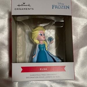 NWT: HALLMARK: Disney Ornament